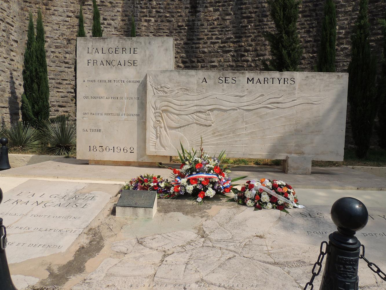 2018 07 05 A TOULON HOMMAGE AU MASSACRE DU 5 07 1962 A ORAN PAR MARCEL MORVAN (35).JPG -           